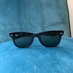 RAY-BAN Wayfarer🖤